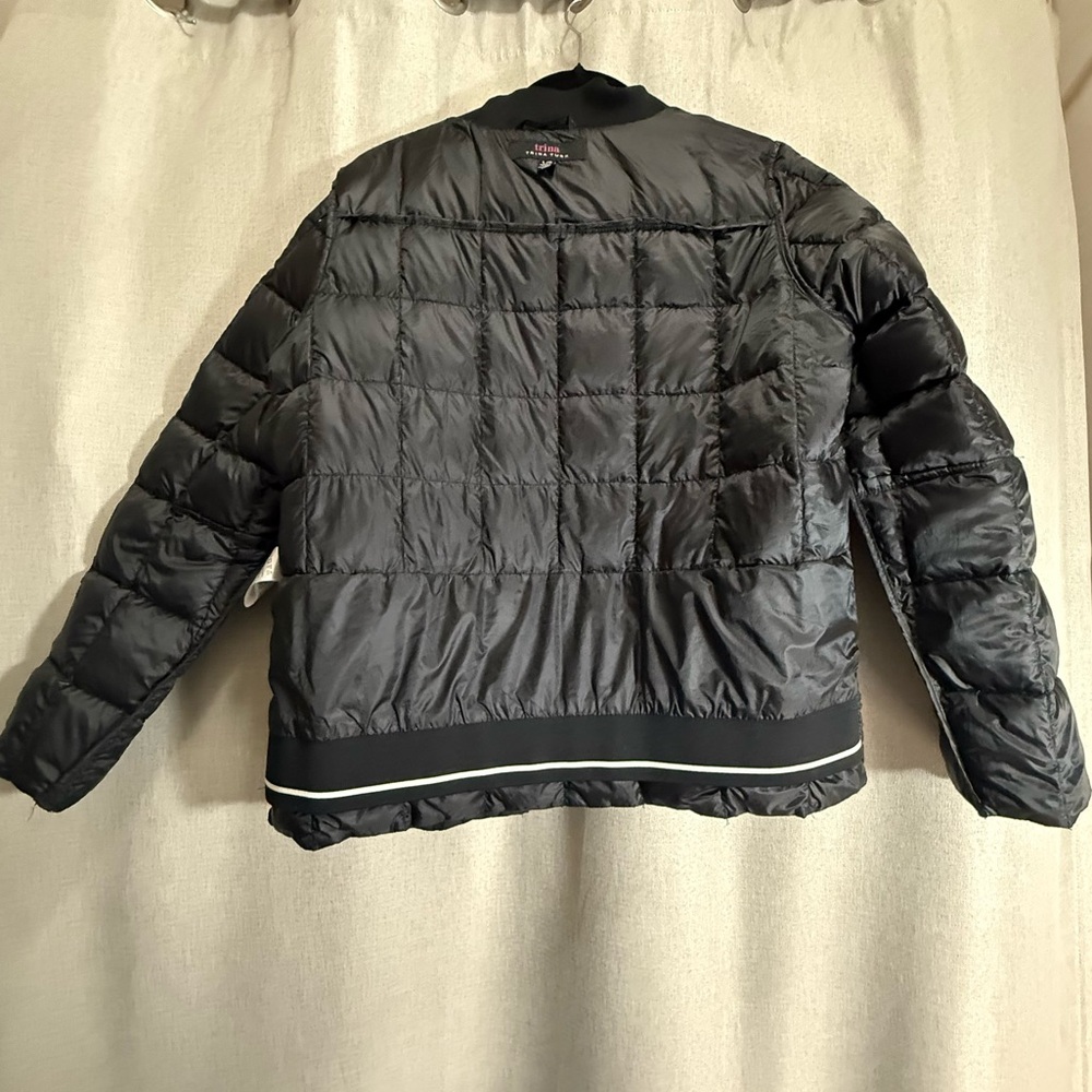 Trina Turk Lightweight Quilted Down Jacket Black Snap Front Minimalist Coat L - Picture 9 of 13
